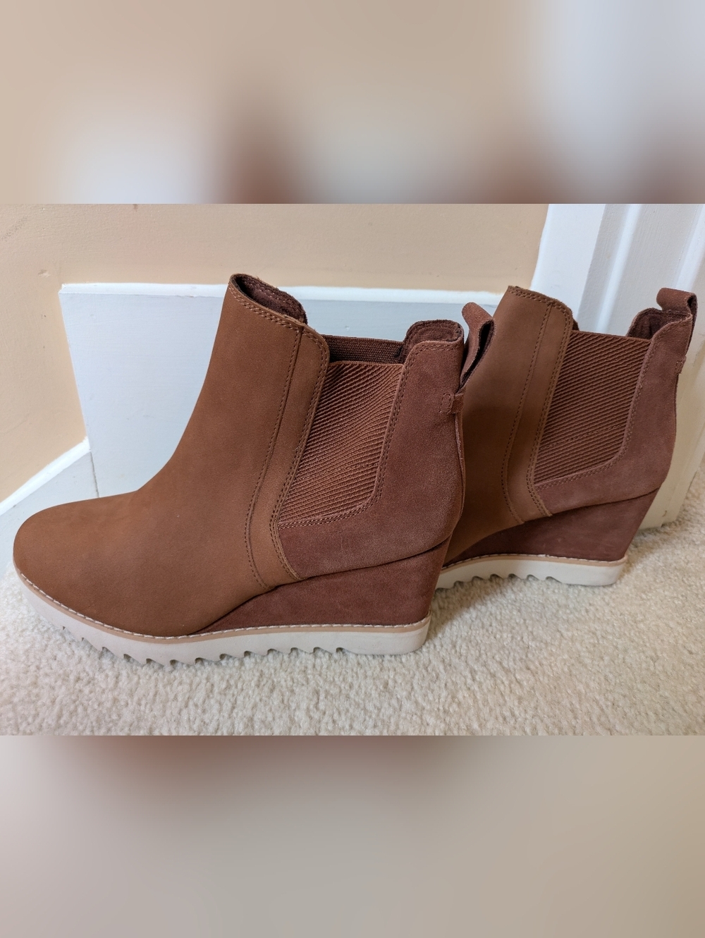 Toms Maggie Leather Lug Boots 10w NWOT - Picture 11 of 11